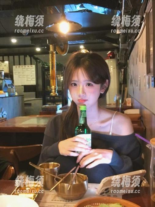 17 有人说“www.17”发布的内容像是在拍摄科幻片,你们觉得呢?