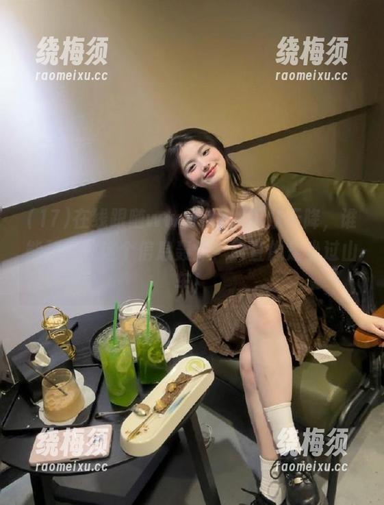 在线跟随www.17，瓜从天降，谁能顶得住这个信息轰炸，简直像是坐过山车！