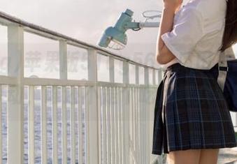 苹果版51cg56：瓜田里的青春悸动，谁还不是个吃瓜群众呢？