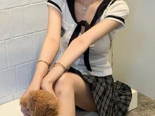 一口吃下去的秘密，在51cg吃瓜网站独家发布，果然是‘瓜’不可收！