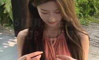 51爆料：谁在瓜田里翻出该死的小秘密入口？真是玩得不亦乐乎！
