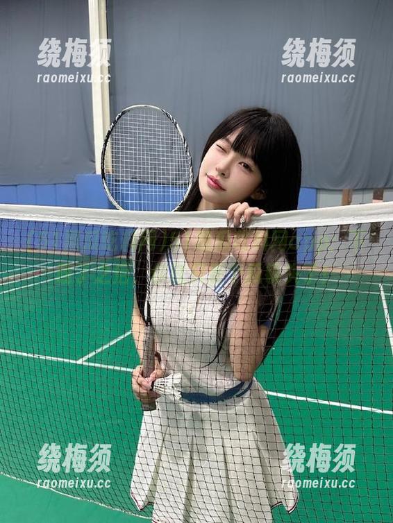51黑瓜吃料网app：下载了之后，你就只差个瓜镜头了！