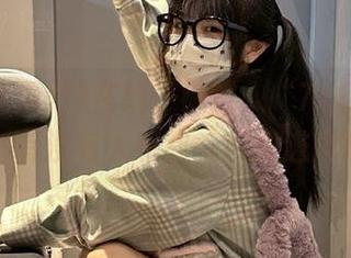 在线一键进入“718吃瓜网”，有没有人和我一起掉进瓜坑？
