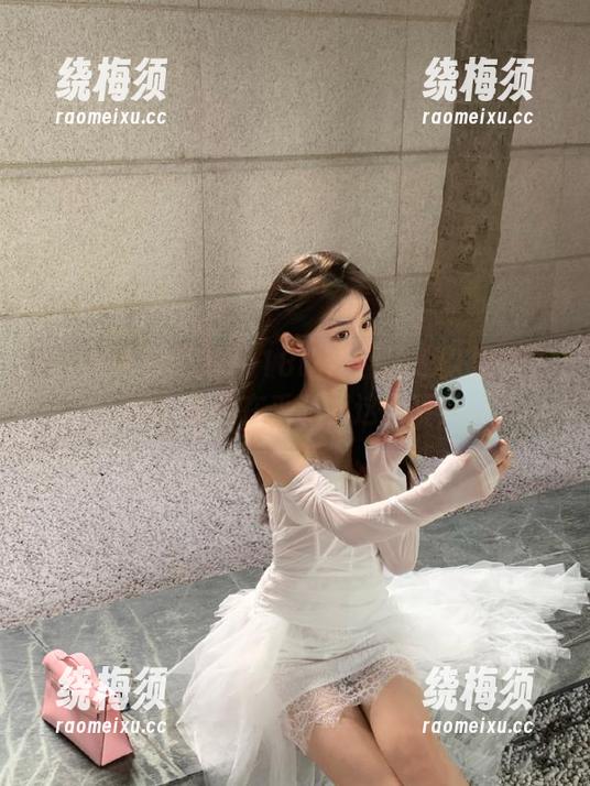 718吃瓜网 在718吃瓜网的永久娱乐入口,谁还在乎时间这回事!