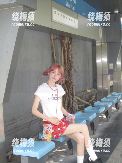 在91吃瓜中心的奇妙线路上，你永远不知道下一个瓜何时掉落！