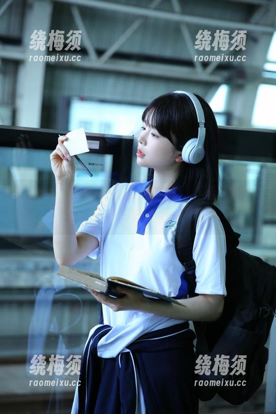 上cgw官网时发现，生活就像个瓜，让我好好品味一下！