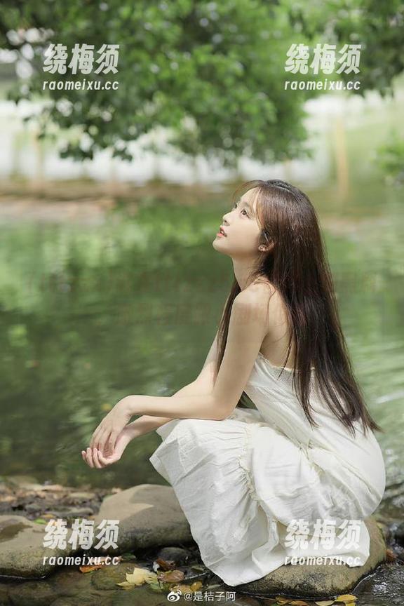 谁在tttzzz5.cc官网上刷黑料，激烈程度跟小剧场似的