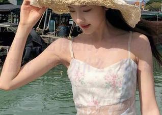 点击传送门，五一吃瓜官网里的奇幻旅行，别问为什么，就是想吃瓜！
