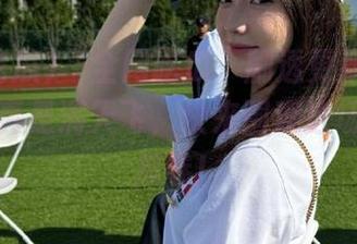 “全网吃瓜”剧透更新：今天的八卦真是满天飞，快来围观这场热闹的瓜卷！