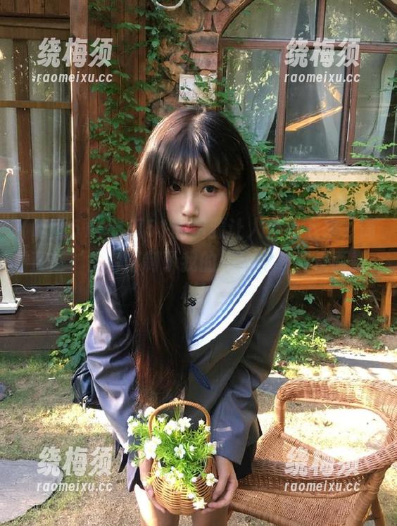 吃瓜51 吃瓜51的资源让人停不下来,简直是‘贫穷限制了我的想象力’的反面教材!