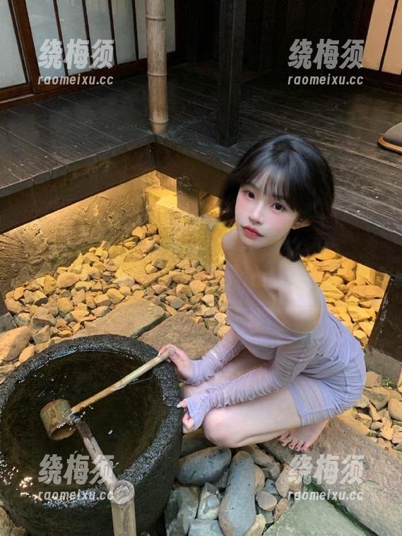 “吃瓜天堂”发布的猛料，这生活难道是走错了片场吗？