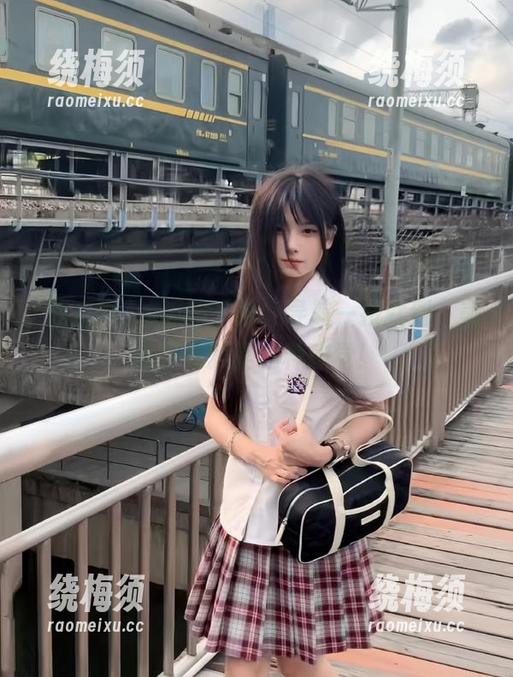 吃瓜网下载，导航一按就到，美味轻松就是这种感觉！
