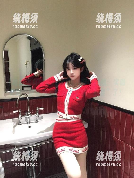 吃瓜黑料网页在线：实时更新，你永远不知道谁又被“品尝”了！