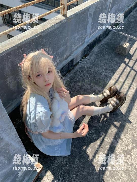 别犹豫，今日视频就在每日吃瓜51，快来一起嗑瓜子吧！