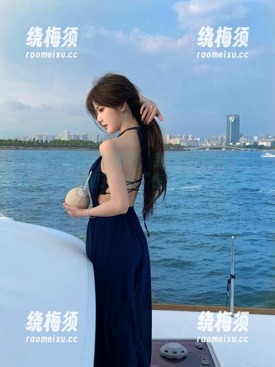 每日黑料：我当时只想看看网址，结果发现了一片“惊声尖叫”的瓜地！