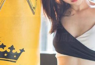 一边导航到瓜太郎吃瓜官网，一边好奇明天的瓜是什么？