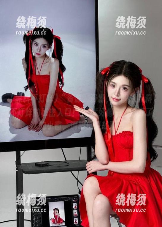 “资源，资源，这里是黑料不打烊的秘密入口！”-就好像一扇打开了的小窗，满眼都是故事...