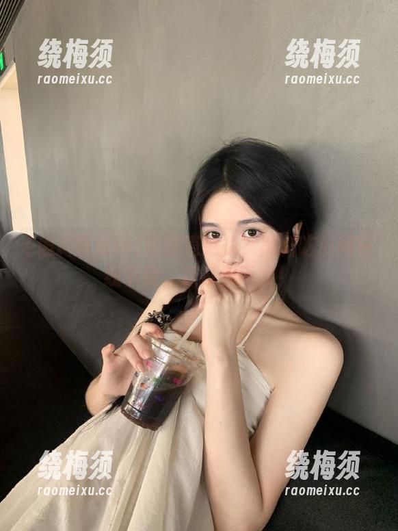 想知道更多？黑料吃瓜网在线下载，瓜从天而降！