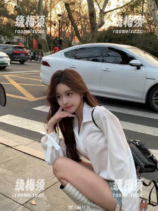 黑料女神攻略：穿梭在迷雾线路中的八卦猎手！