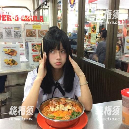 黑料社区在线：分享谈资，快来看看网友们在线打噴嚏时说了啥！