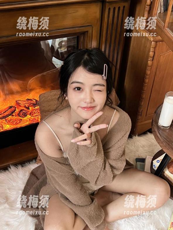 黑瓜吃料更新：瓜不仅好吃，料也足，真是让人欲罢不能！